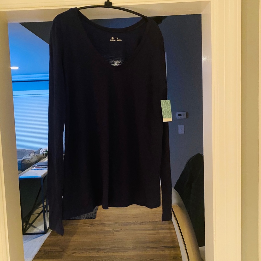 NWT SUSINA long sleeve T-shirt.